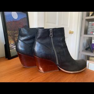 Kork-Ease Michelle Wedge Bootie size 8
